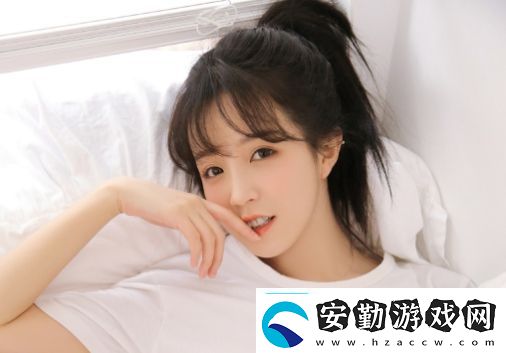 初中女生光溜溜身子青澀曲線網(wǎng)友