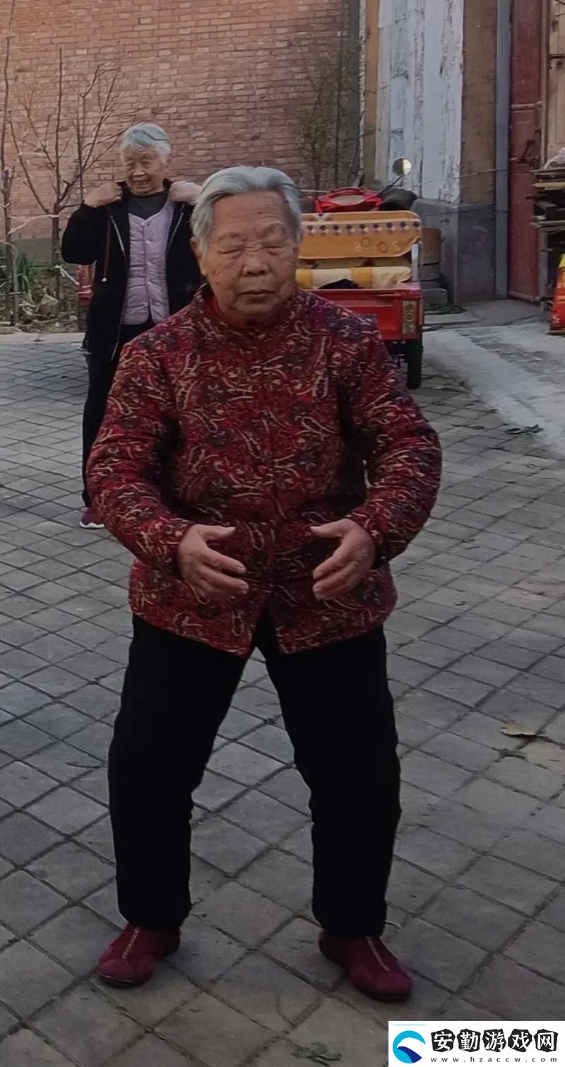 真人老太太實(shí)戰(zhàn)鏢客視頻最新動(dòng)態(tài)用戶(hù)熱議